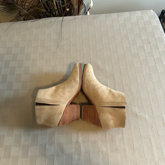 Rachel Comey Nude Mars Suede Ankle Boots - Picture 6 of 13